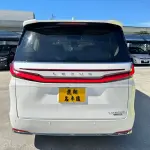 Lexus LM 2025 из Китая