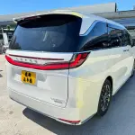 Lexus LM 2025 из Китая