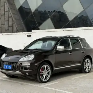Porsche Cayenne 2010 из Китая