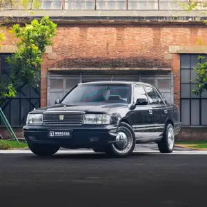 Toyota Crown 1998 из Китая