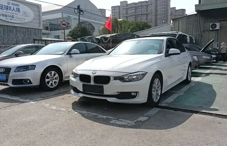 BMW 3 Series 2013 из Китая