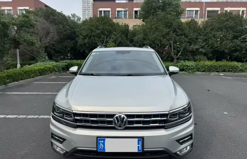 Volkswagen Tiguan L 2017 из Китая