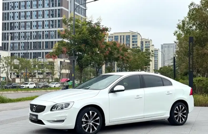 Volvo S60 2018 из Китая