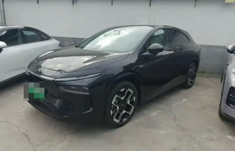 XPeng 小鹏G7 2025 из Китая