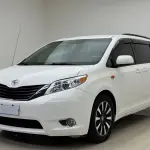 Toyota Sienna 2015 269 л.с. из Китая