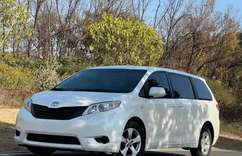 Toyota Sienna 2015 из Китая