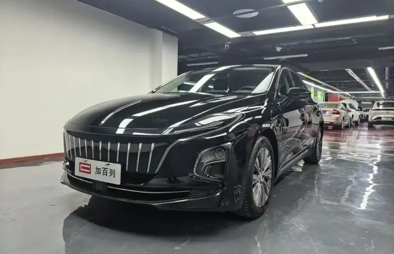 Hongqi Hongqi E-QM5 2024 из Китая