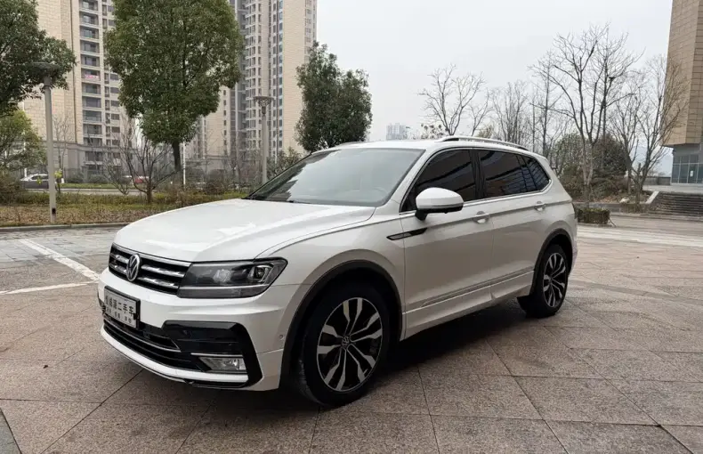 Volkswagen Tiguan L 2021 из Китая