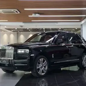 Rolls-Royce Cullinan 2024 из Китая