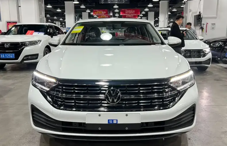 Volkswagen Sagitar 2025 из Китая
