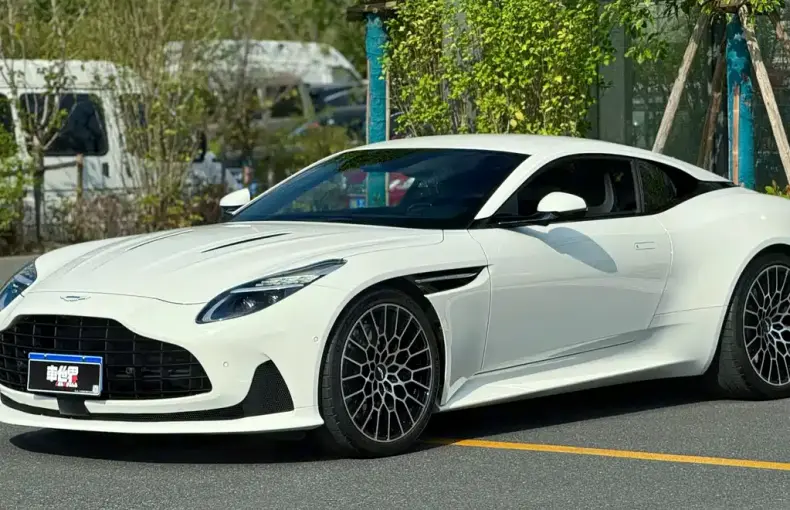 Aston Martin DB12 2024 из Китая