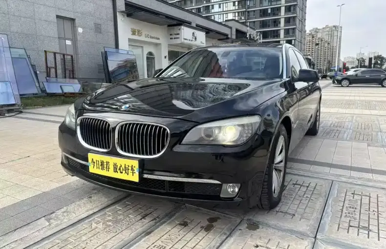 BMW 7 Series 2011 из Китая