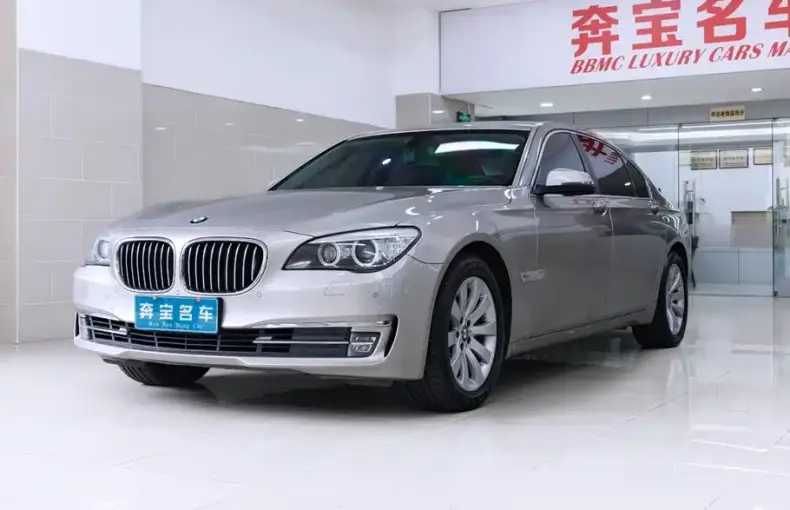 BMW 7 Series 2013 из Китая