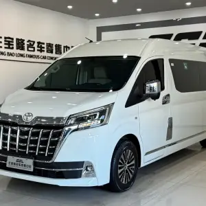 Toyota Hiace 2023 из Китая
