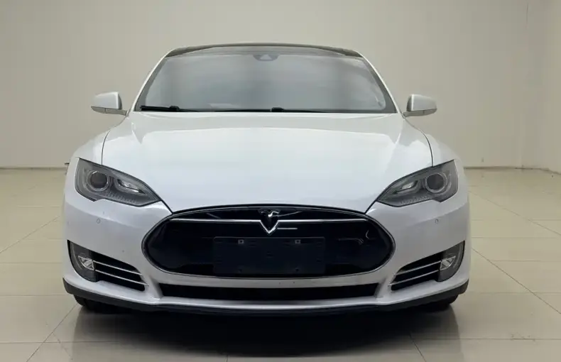 Tesla Model S 2015 из Китая