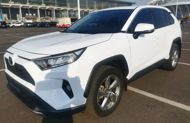 Toyota RAV4 2019 из Китая
