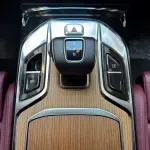 Hongqi Hongqi E-HS9 2023 лот 56620142 из Китая