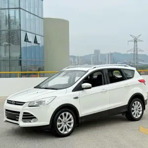 Ford Kuga 2016 из Китая