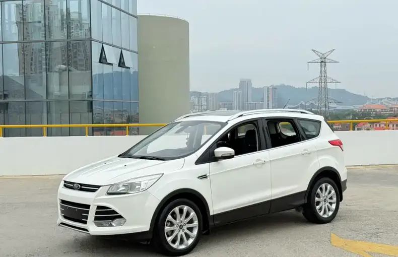 Ford Kuga 2016 из Китая