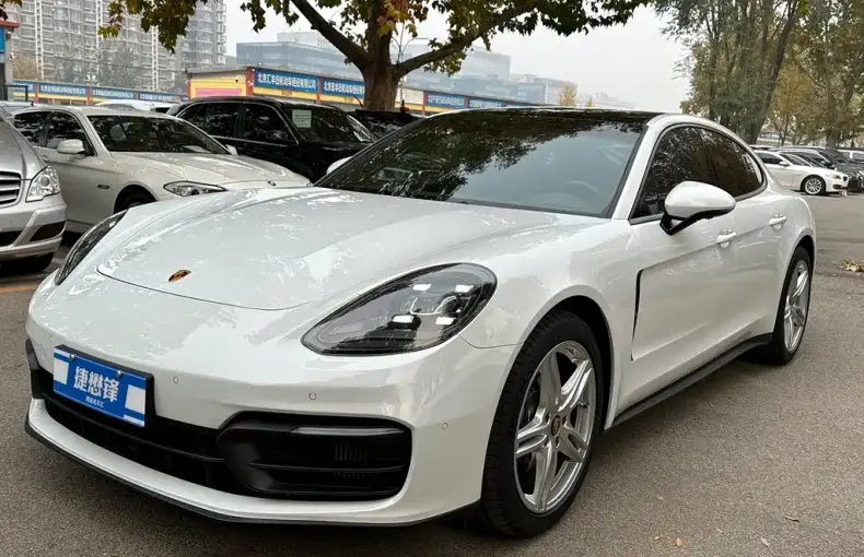 Porsche Panamera 2023 из Китая