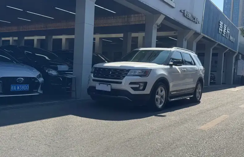 Ford Explorer (Import) 2016 из Китая