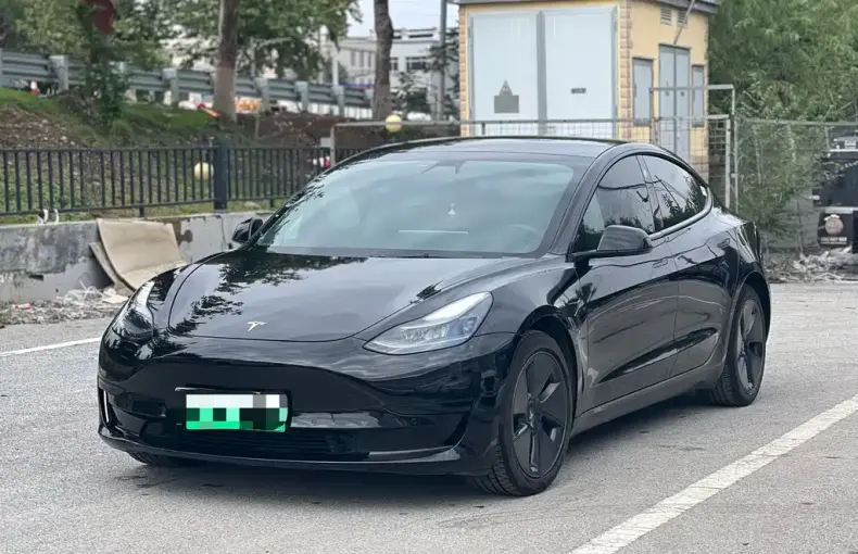 Tesla Model 3 2021 из Китая