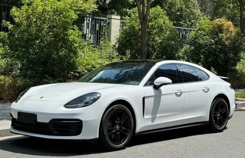Porsche Panamera 2022 из Китая