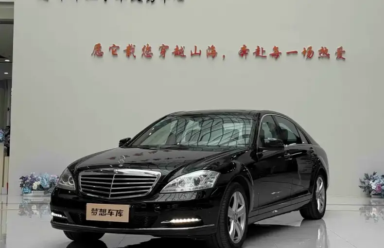 Mercedes-Benz S-Class 2011 из Китая