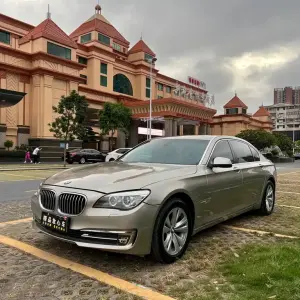 BMW 7 Series 2012 258 л.с. 258 л.с. 258 л.с. из Китая