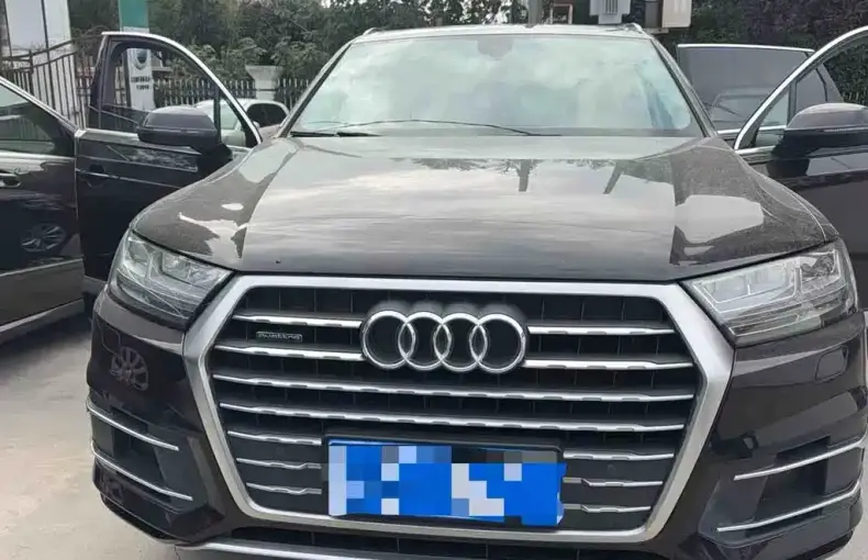 Audi Q7 2018 из Китая