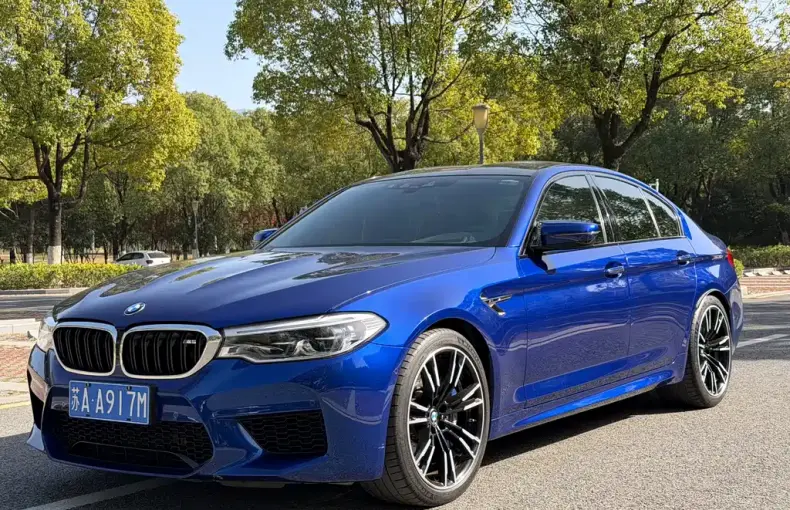 BMW M5 2018 из Китая