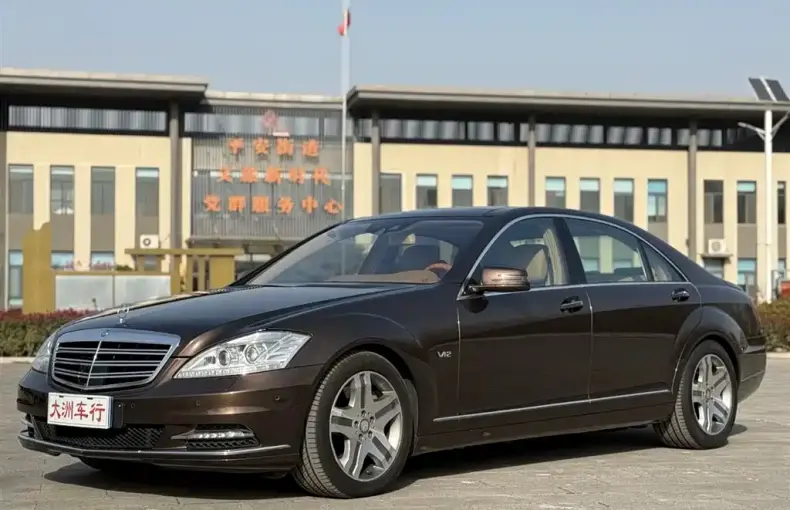 Mercedes-Benz S-Class 2011 из Китая