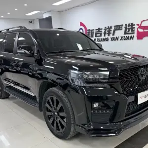 Toyota Land Cruiser 2018 из Китая