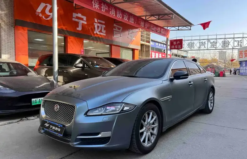 Jaguar XJ 2018 из Китая