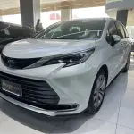 Toyota Sienna 2024 246 л.с. из Китая