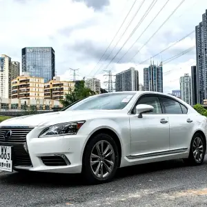 Lexus LS 2021 из Китая