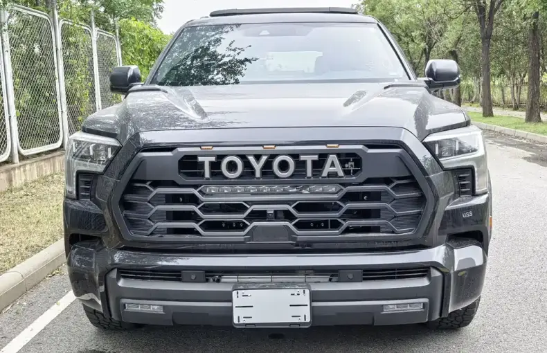 Toyota Sequoia из Китая