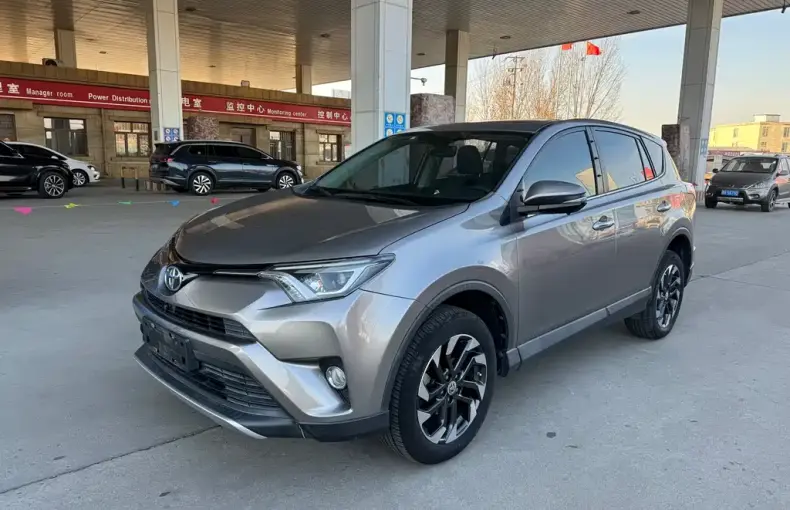 Toyota RAV4 2016 из Китая