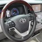 Toyota Sienna 2018 лот 56778102 из Китая