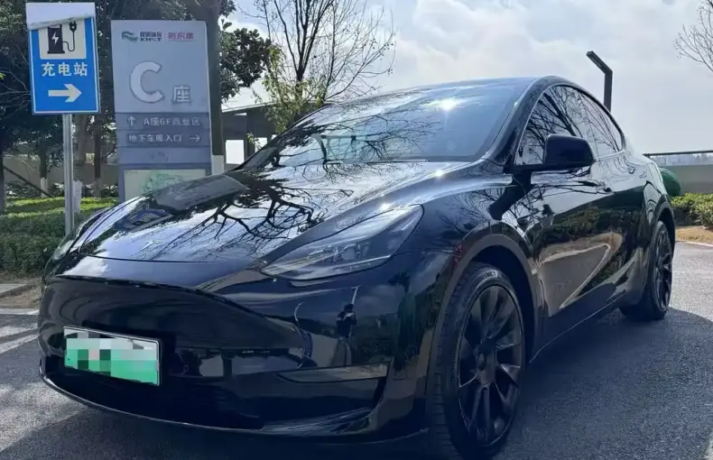 Tesla Model Y 2021 из Китая