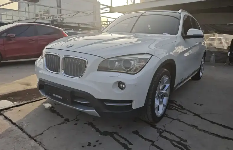 BMW X1 (Import) 2013 из Китая