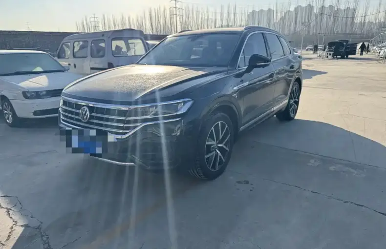 Volkswagen Touareg 2019 из Китая