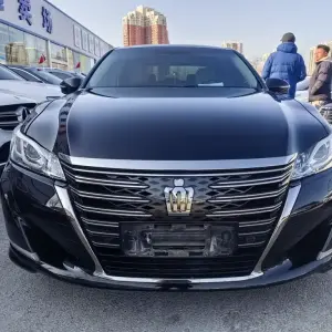 Toyota Crown 2018 из Китая