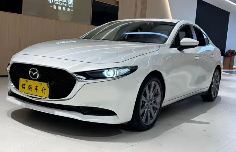 Mazda 3 Axela 2025 из Китая