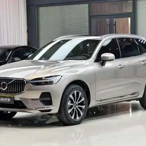 Volvo XC60 2025 250 л.с. — лот 57605629 из Китая