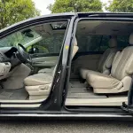 Mazda 8 2011 из Китая