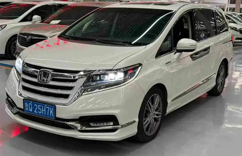 Honda Elysion 2021 из Китая