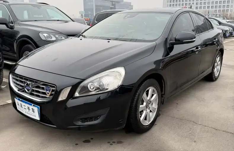 Volvo S60 (Import) 2012 из Китая