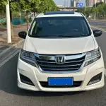 Honda Elysion 2019 186 л.с. из Китая