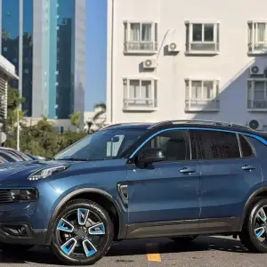 Lynk & Co 01 2019 из Китая